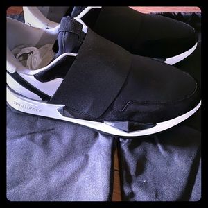 Givenchy Runner Sneakers